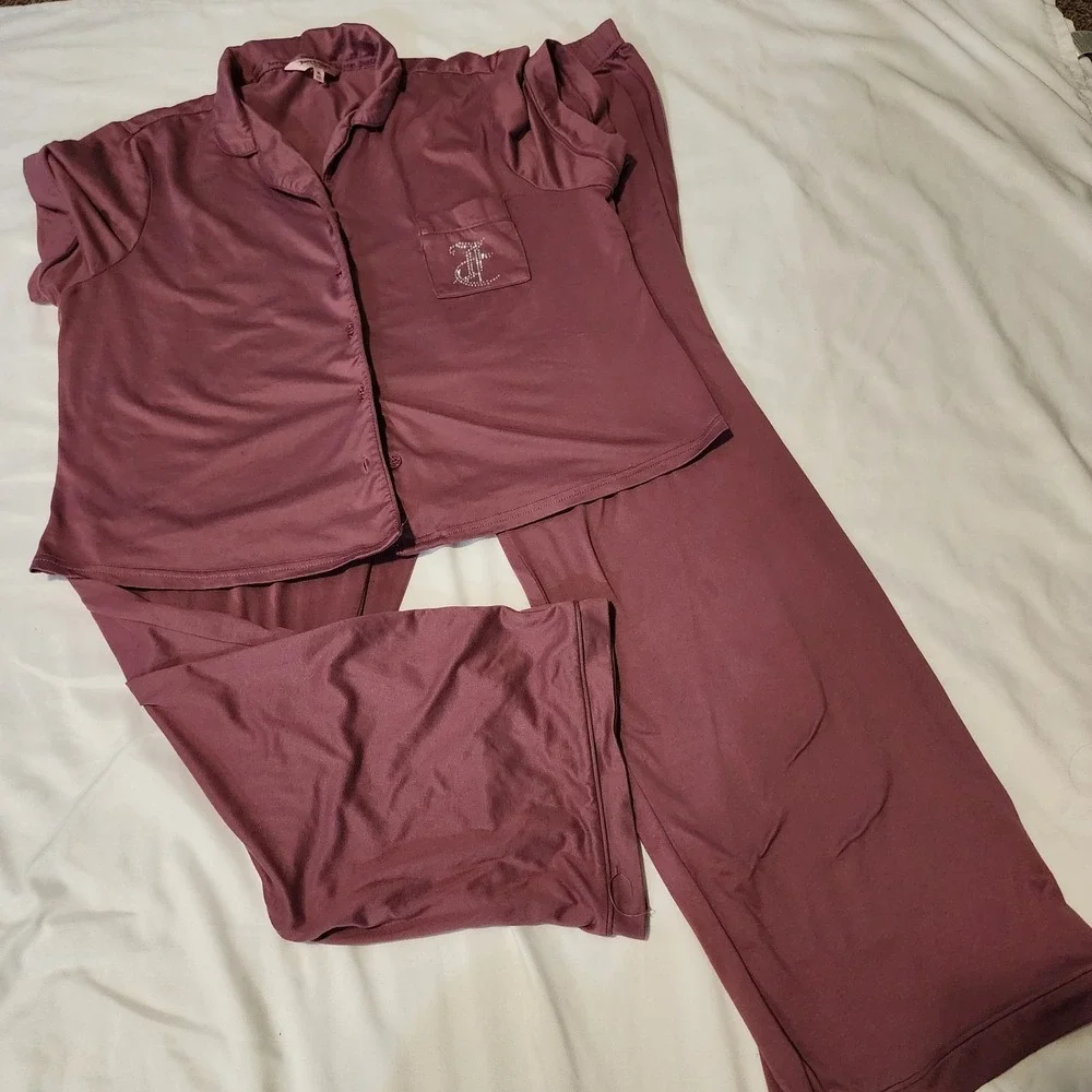 Juicy Couture Long Pant Pajama Set Studded Mauve Sz L. Short Sleeve Button Up